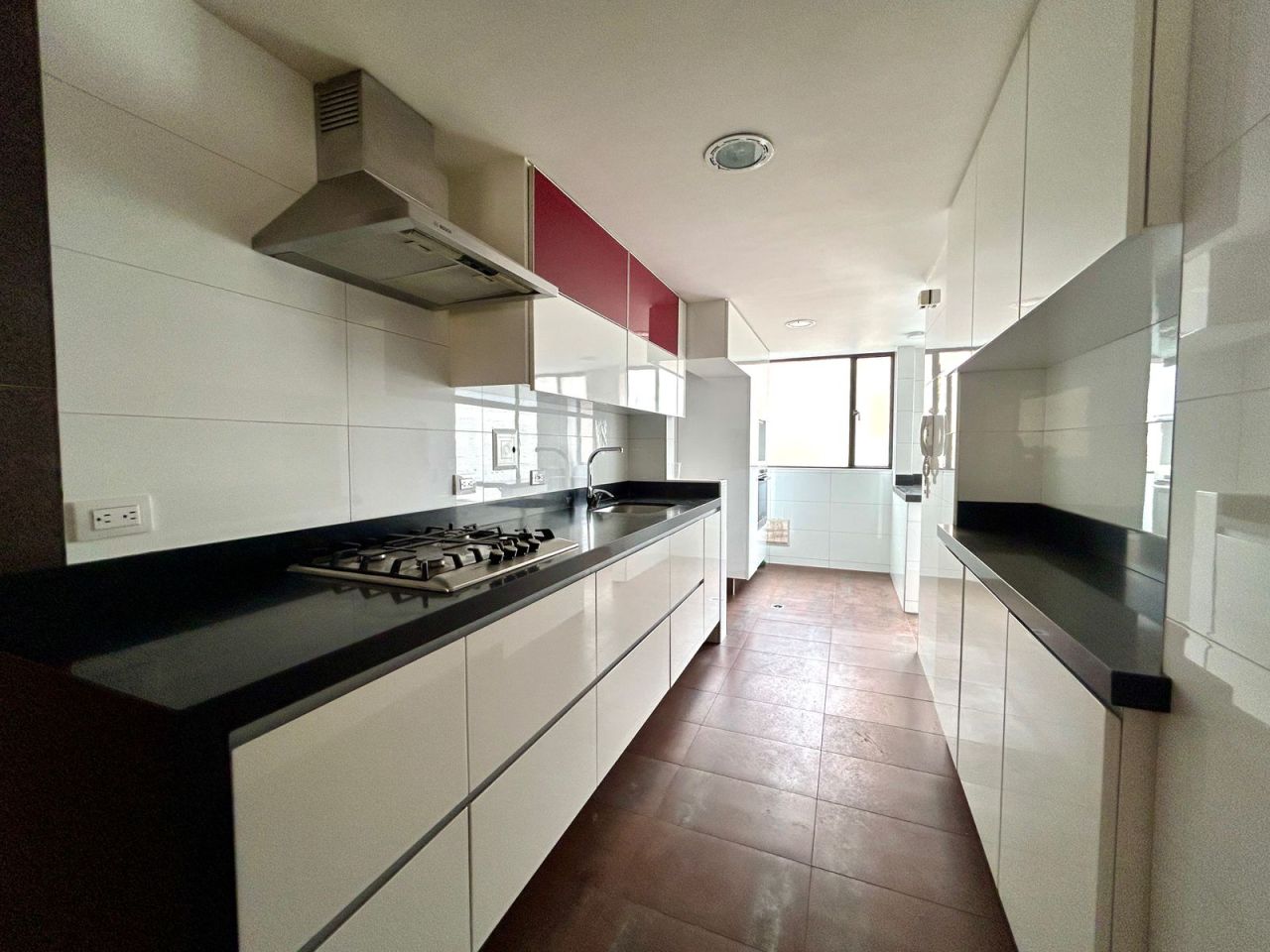 Apartamento en venta Cundinamarca Bogotá Atenas 112 m2 Habitaciones 3 Baños 3 Garajes 1 Precio $540000000