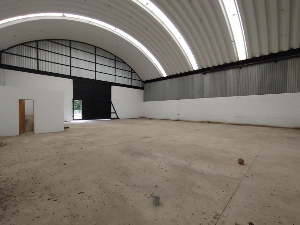 Bodega en arriendo Antioquia El Carmen De Viboral El Carmen De Viboral 500 m2 Habitaciones 0 Baños 1 Garajes 0 Precio $14000000