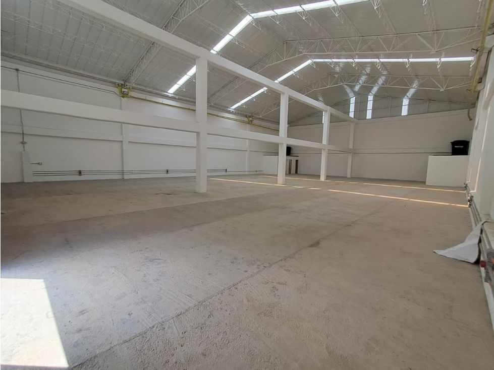Bodega en arriendo Antioquia Bello Bello 600 m2 Habitaciones 0 Baños 3 Garajes 2 Precio $11500000
