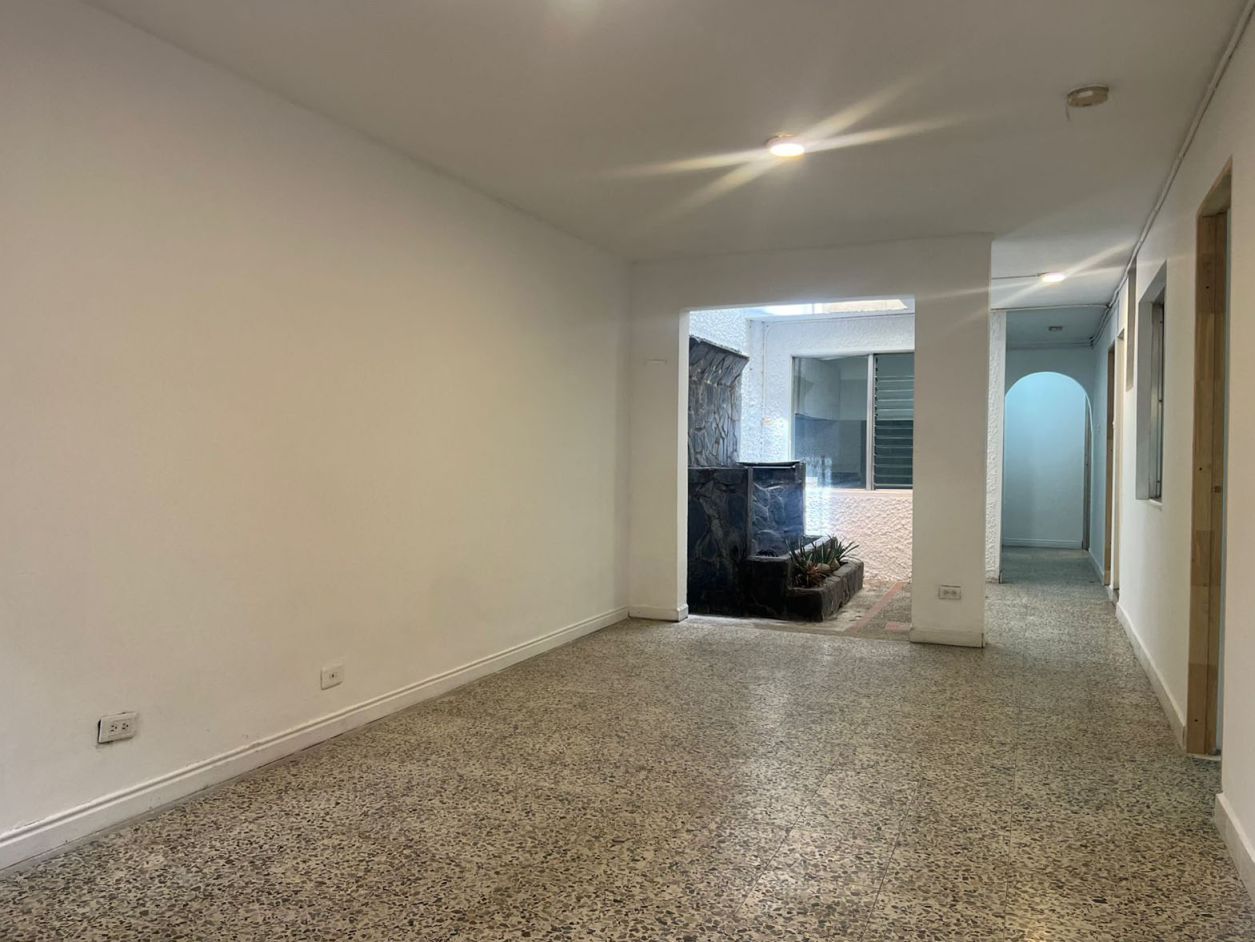 Casa en arriendo Antioquia Envigado El Dorado 115 m2 Habitaciones 3 Baños 2 Garajes 0 Precio $3150000