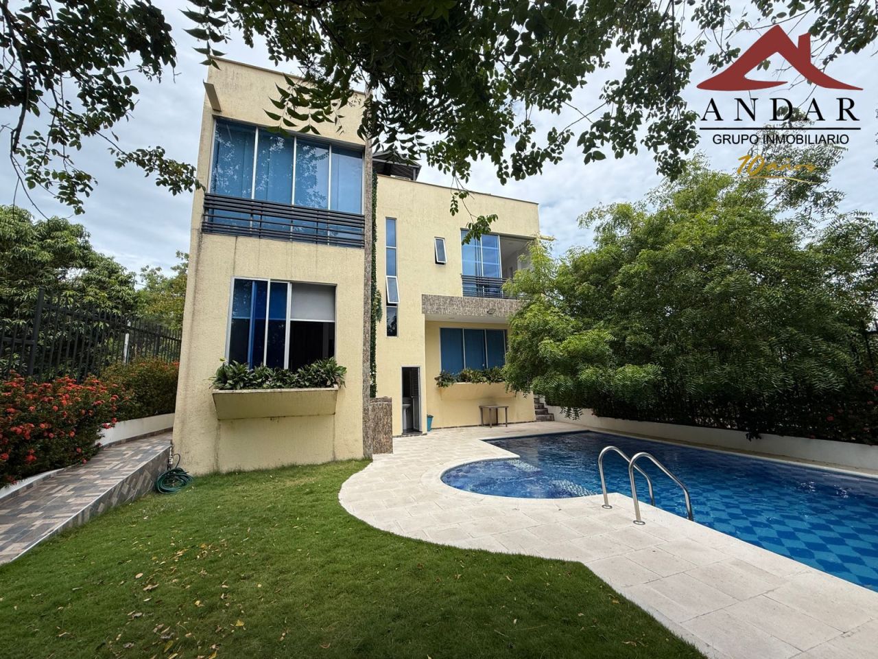 Casa Campestre en venta Cundinamarca Agua De Dios Barrios Unidos 170 m2 Habitaciones 4 Baños 4 Garajes 2 Precio $800000000