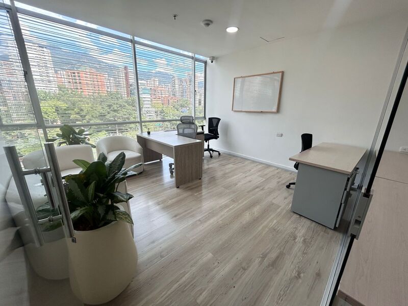 Oficina en arriendo Antioquia Medellín La Aguacatala 48 m2 Habitaciones 0 Baños 2 Garajes 1 Precio $5500000