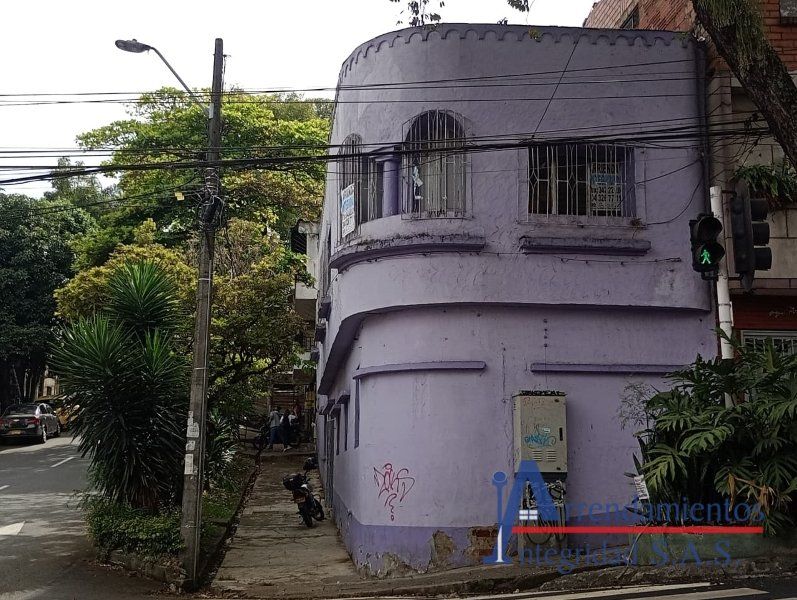 Apartamento en arriendo Antioquia Medellín Prado 120 m2 Habitaciones 3 Baños 1 Garajes 0 Precio $2000000