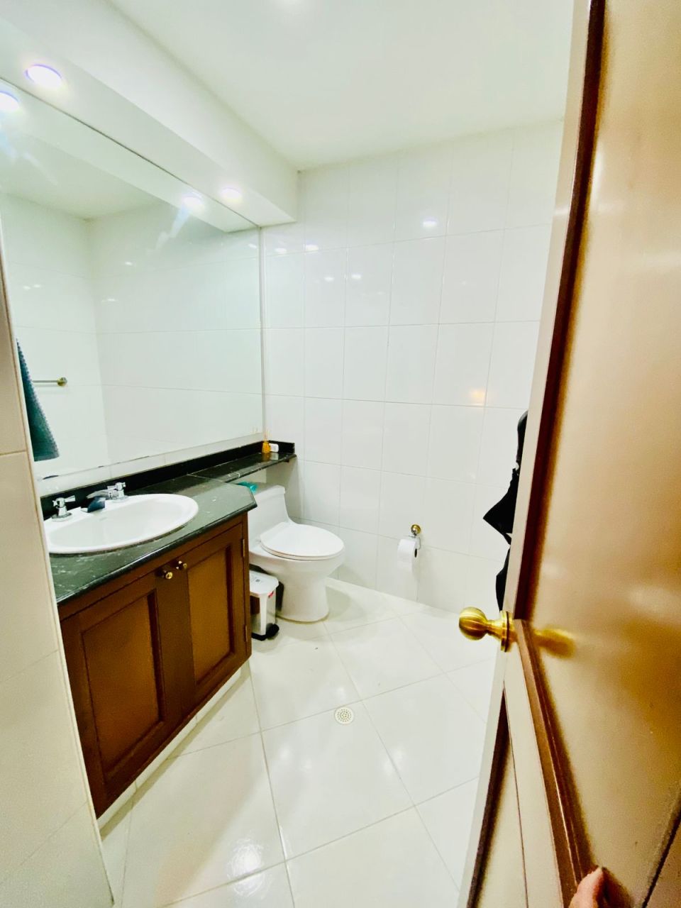 Apartamento en arriendo Cundinamarca Bogotá Bella Suiza 105 m2 Habitaciones 2 Baños 3 Garajes 2 Precio $5850000