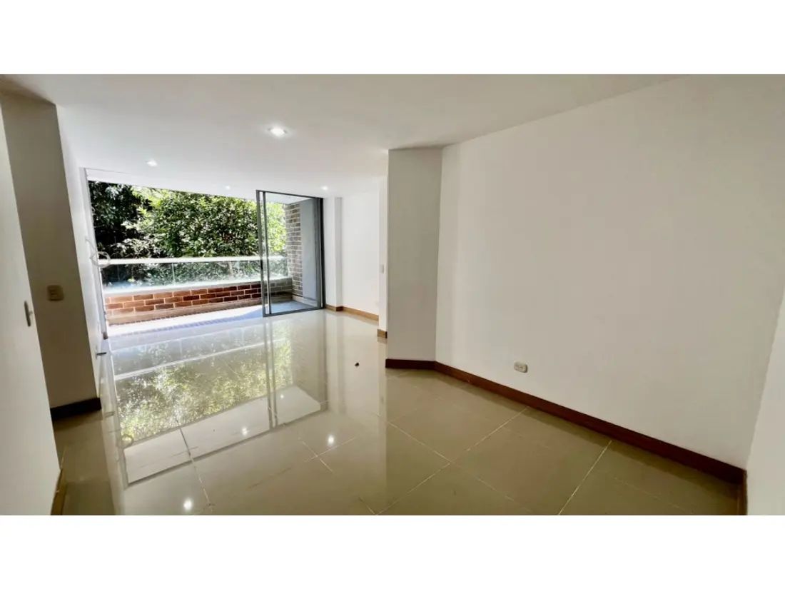 Apartamento en venta Antioquia Envigado El Chinguí 70 m2 Habitaciones 3 Baños 2 Garajes 2 Precio $381000000