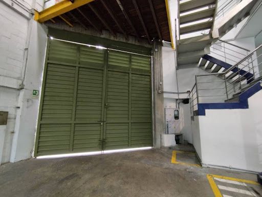 Bodega en arriendo Antioquia Sabaneta Manuel Restrepo 919 m2 Habitaciones 0 Baños 3 Garajes 0 Precio $21000000