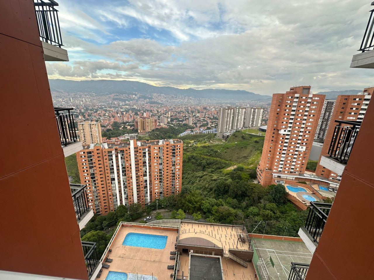 Apartamento en arriendo Antioquia Medellín Calasanz 55 m2 Habitaciones 2 Baños 2 Garajes 1 Precio $2300000