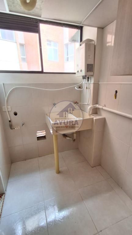 Apartamento en arriendo Antioquia Envigado Torrealba 90 m2 Habitaciones 3 Baños 2 Garajes 1 Precio $3000000