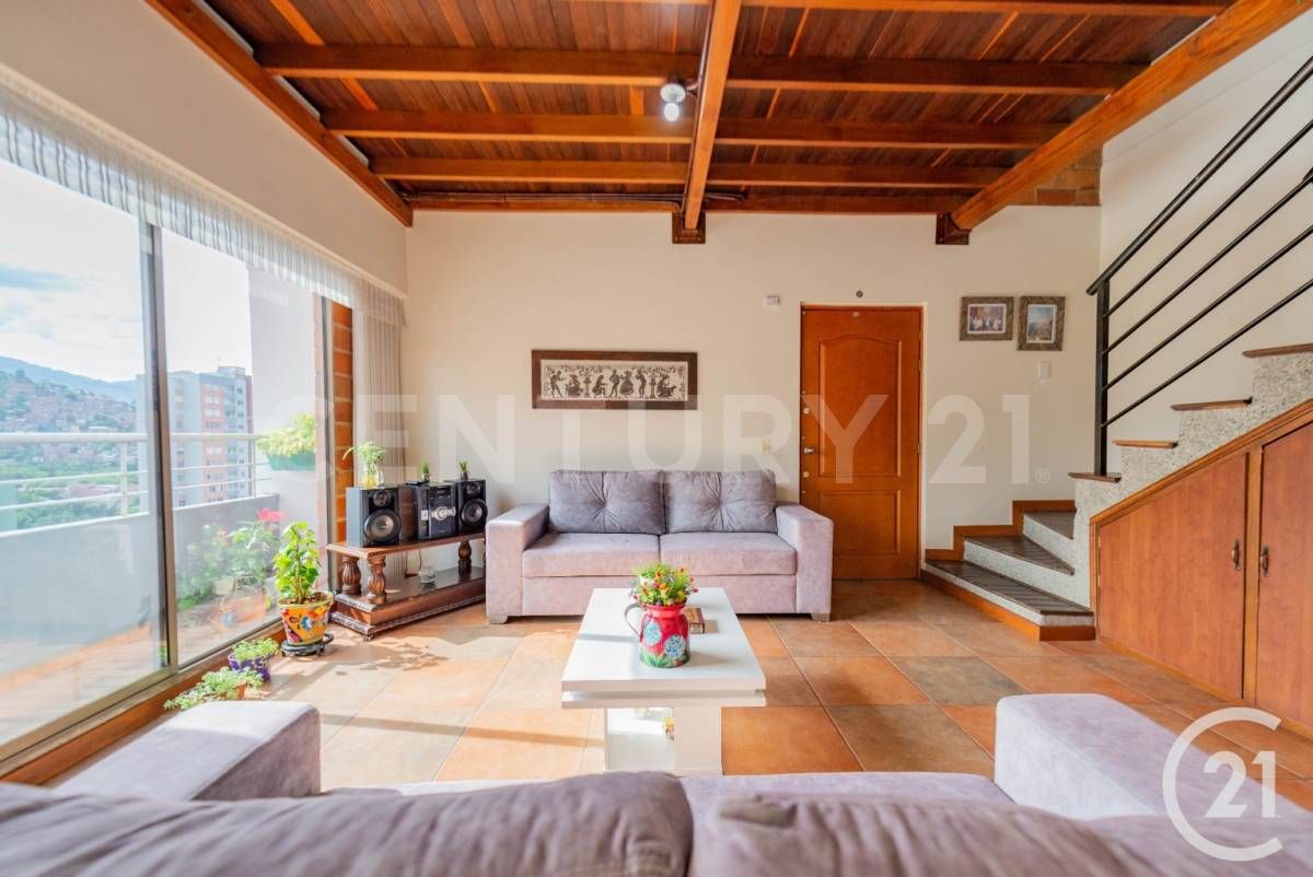 Apartamento en venta Antioquia Medellín Granada 81 m2 Habitaciones 2 Baños 3 Garajes 1 Precio $585000000
