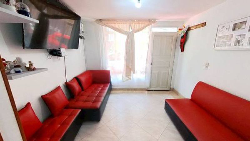 Inmuebles en Remate Casa en venta Cundinamarca Bogotá Granjas Del Dorado 71 m2 Habitaciones 4 Baños 2 Garajes 0 Precio $328750000