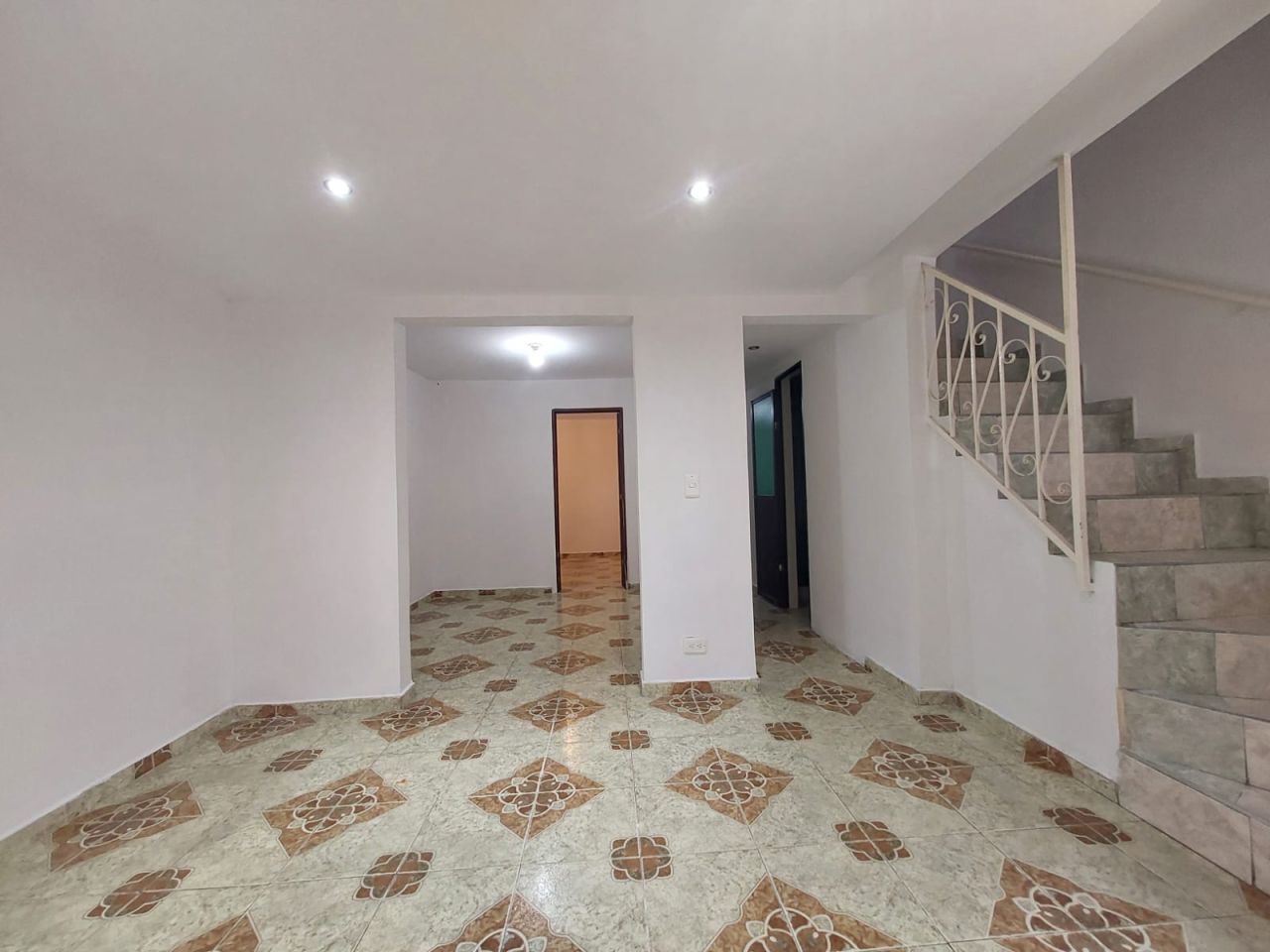 Casa en venta Cundinamarca Bogotá Portal De Las Mercedes 81 m2 Habitaciones 4 Baños 2 Garajes 0 Precio $340000000