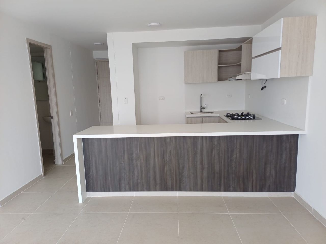 Apartamento en arriendo Valle Del Cauca Cali Santa Isabel 95 m2 Habitaciones 3 Baños 3 Garajes 1 Precio $3700000