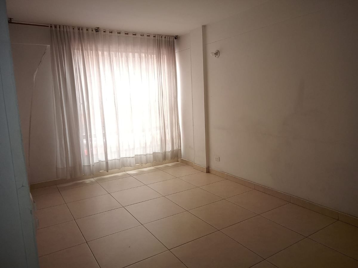 Apartamento en venta Cundinamarca Bogotá Arabia 57 m2 Habitaciones 3 Baños 2 Garajes 1 Precio $280000000