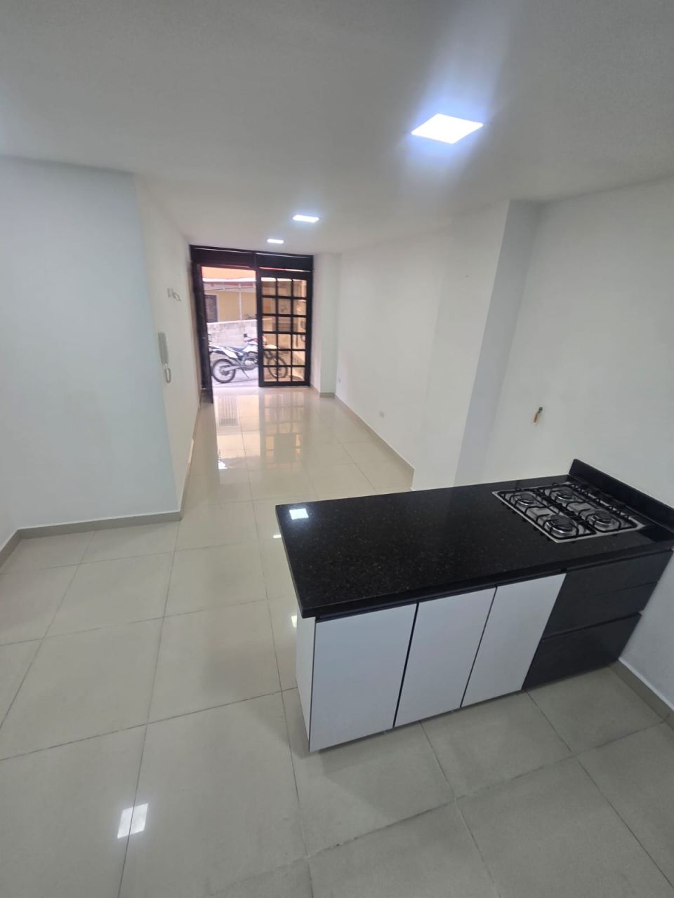 Apartamento en arriendo Antioquia Bello La Cabaña 77 m2 Habitaciones 3 Baños 2 Garajes 0 Precio $2000000
