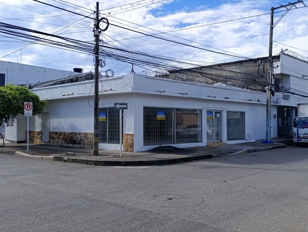 Local en arriendo Córdoba Montería Chuchurubí 160 m2 Habitaciones 0 Baños 2 Garajes 0 Precio $3500000