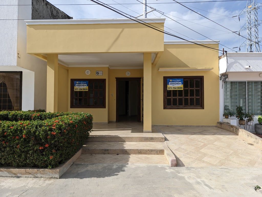 Casa en arriendo Córdoba Montería La Castellana 191 m2 Habitaciones 2 Baños 2 Garajes 1 Precio $2200000