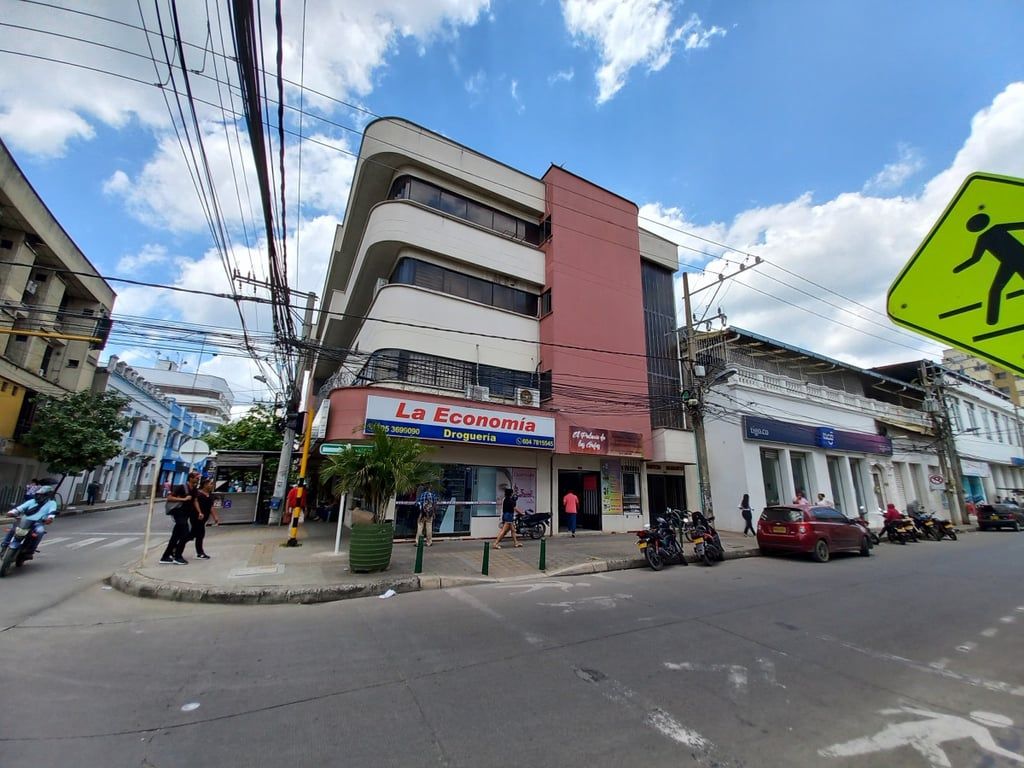 Oficina en arriendo Córdoba Montería El Centro 40 m2 Habitaciones 0 Baños 1 Garajes 0 Precio $800000
