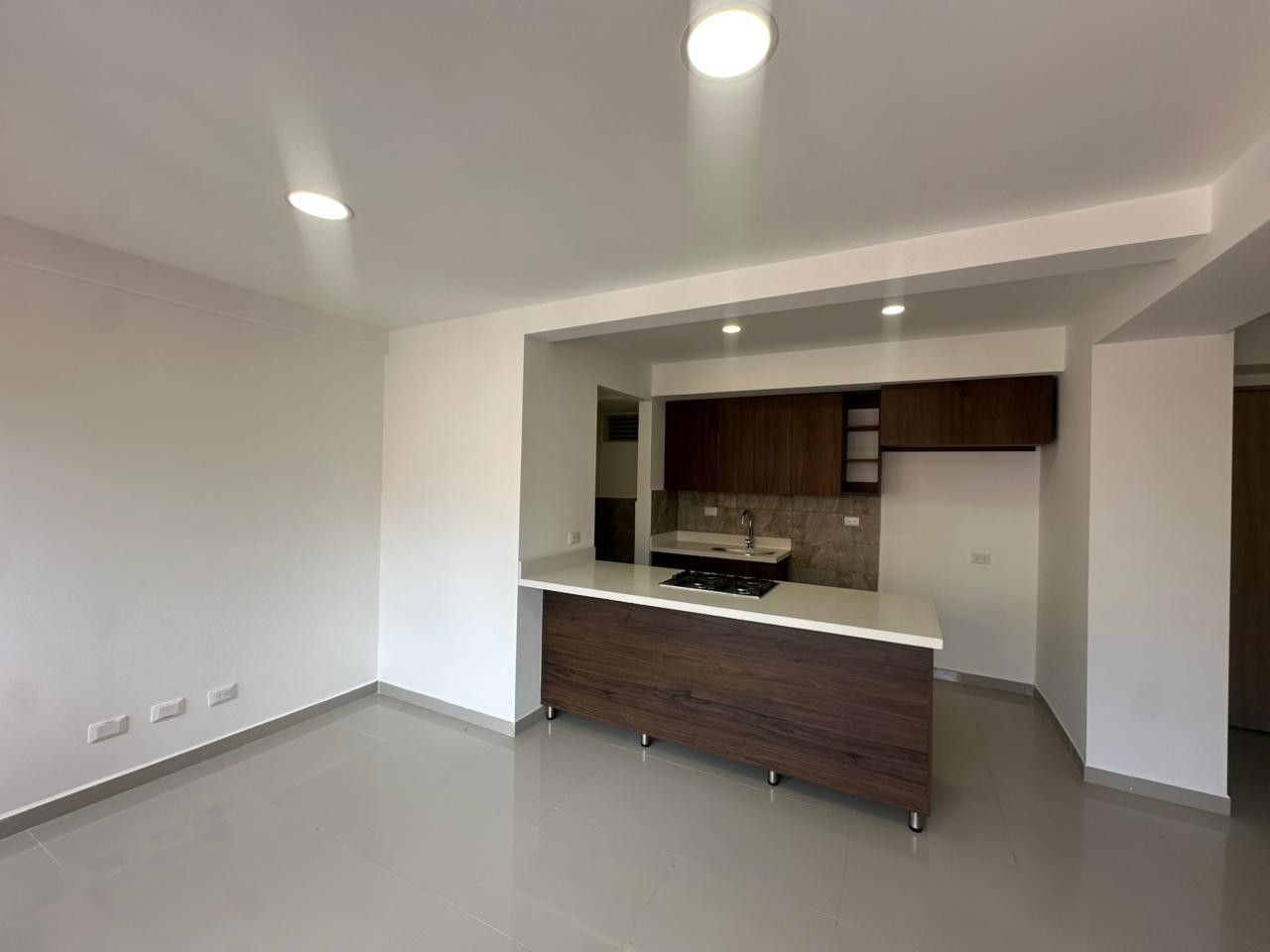 Apartamento en arriendo Antioquia Bello Zona Industrial No 1 72 m2 Habitaciones 3 Baños 2 Garajes 1 Precio $2800000