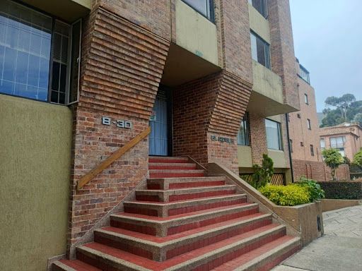 Apartamento en arriendo Cundinamarca Bogotá Cedro Salazar 60 m2 Habitaciones 3 Baños 2 Garajes 1 Precio $1950000