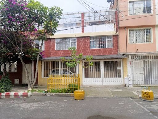 Casa en venta Cundinamarca Bogotá Jiménez De Quesada 336 m2 Habitaciones 6 Baños 5 Garajes 2 Precio $650000000