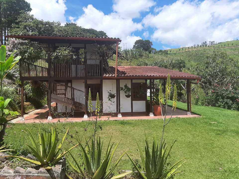 Finca en venta Meta Restrepo Restrepo 0 m2 Habitaciones 2 Baños 2 Garajes 0 Precio $700000000