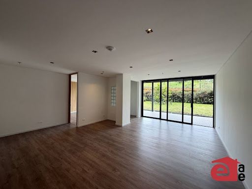 Apartamento en arriendo Antioquia Medellín Las Estancias 154 m2 Habitaciones 2 Baños 4 Garajes 2 Precio $8000000