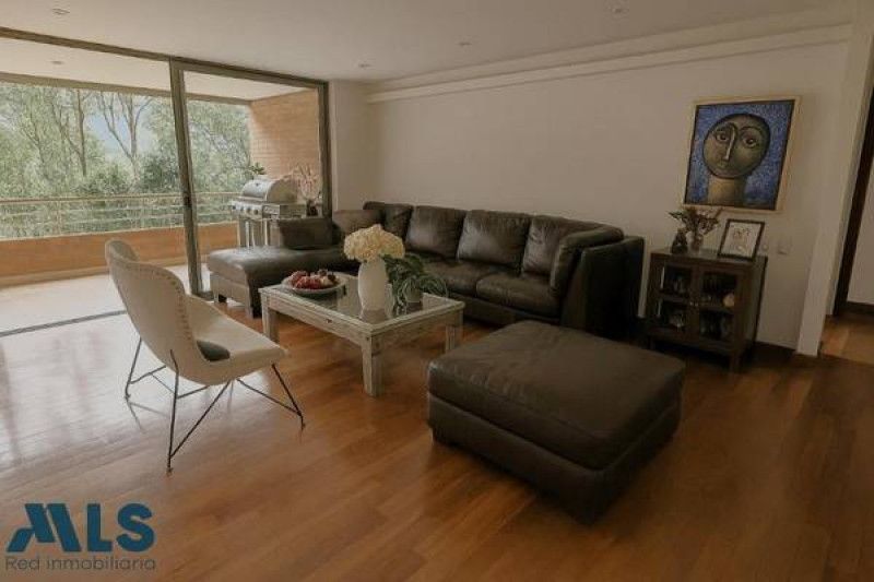 Apartamento en venta Antioquia Medellín Sucre 245 m2 Habitaciones 3 Baños 3 Garajes 2 Precio $2220000000