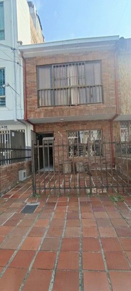 Casa en venta Valle Del Cauca Cali Champagnat 135 m2 Habitaciones 2 Baños 2 Garajes 0 Precio $350000000