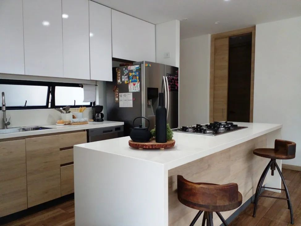 Apartamento en venta Antioquia Envigado Loma Del Atravesado 150 m2 Habitaciones 3 Baños 4 Garajes 3 Precio $1370000000