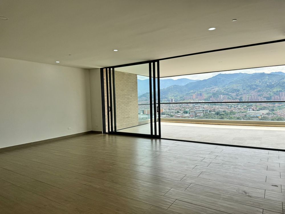 Apartamento en venta Antioquia Envigado Zúñiga 335 m2 Habitaciones 3 Baños 4 Garajes 3 Precio $1995000000
