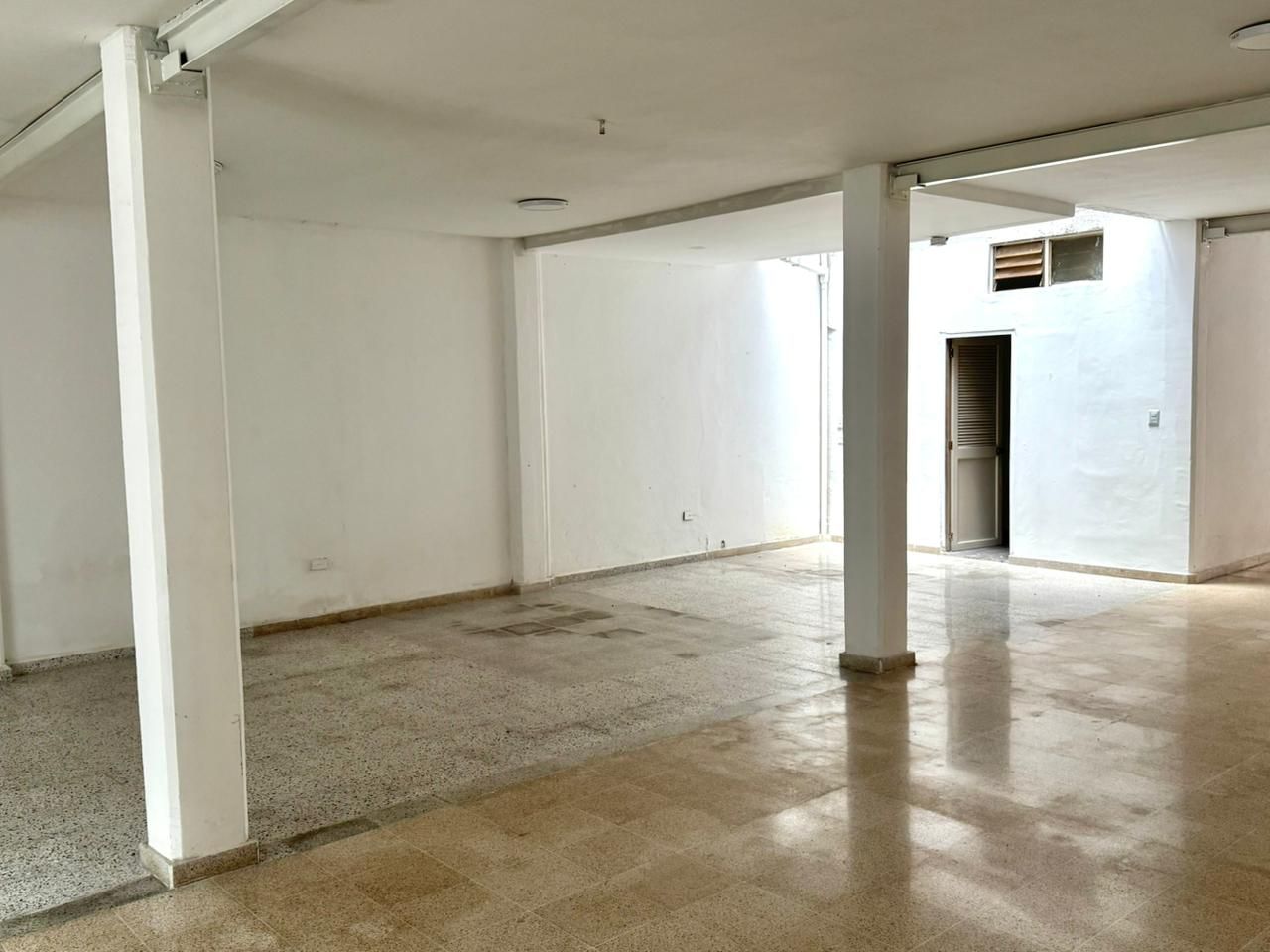 Local Comercial en arriendo Antioquia Bello Ciudad Niquia 270 m2 Habitaciones 0 Baños 3 Garajes 0 Precio $9000000