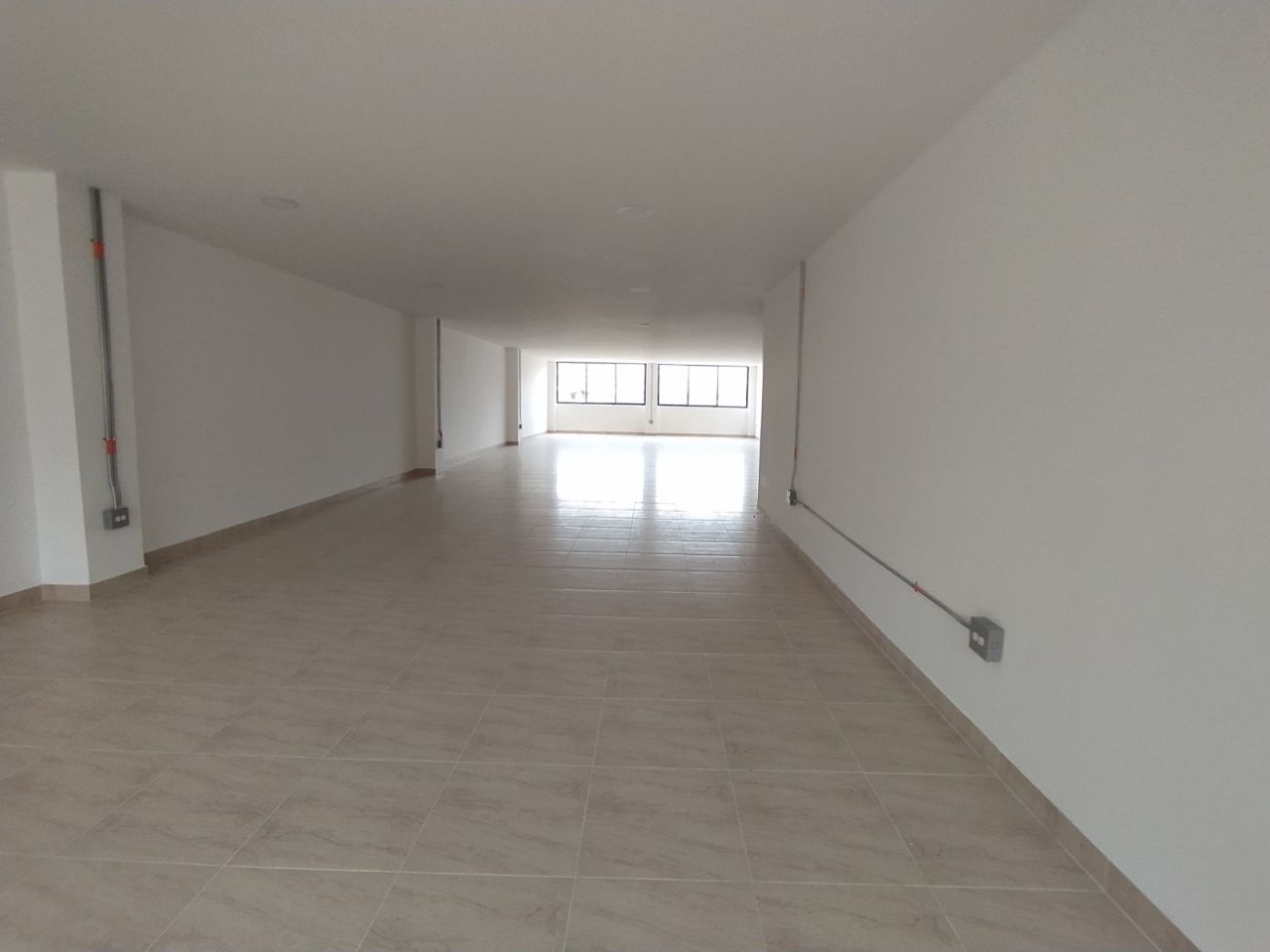 Local en arriendo Antioquia Medellín Aranjuez 180 m2 Habitaciones 0 Baños 2 Garajes 0 Precio $12000000