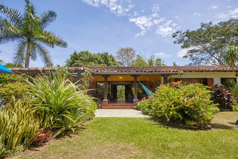 Casa Campestre en venta Cundinamarca La Vega La Vega 380 m2 Habitaciones 3 Baños 4 Garajes 12 Precio $1390000000