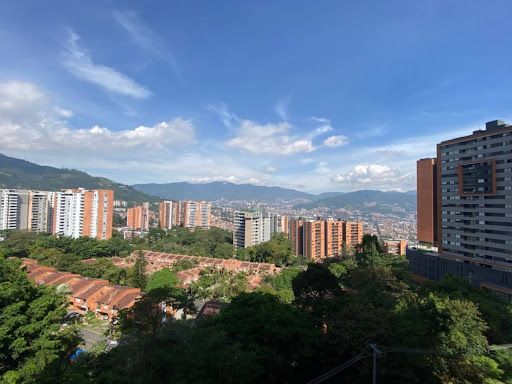 Apartamento en arriendo Antioquia Envigado Asd 83 m2 Habitaciones 2 Baños 2 Garajes 2 Precio $4500000