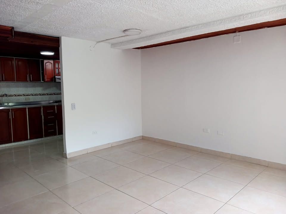 Apartamento en arriendo Santander Girón Apartamentos El Carrizal 83 m2 Habitaciones 3 Baños 2 Garajes 0 Precio $1500000