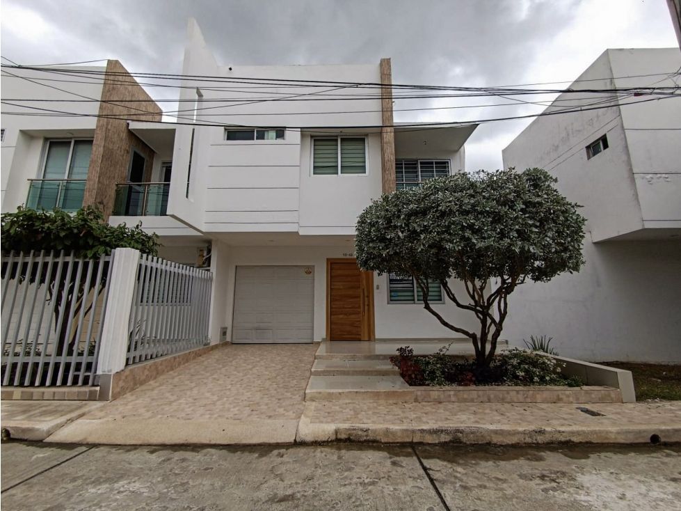 Casa en venta Córdoba Montería La Castellana 245 m2 Habitaciones 4 Baños 4 Garajes 1 Precio $790000000