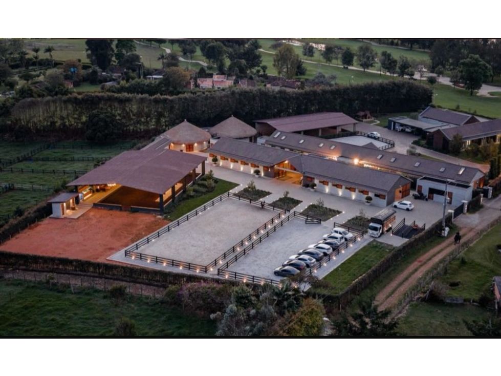 Casa en venta Antioquia Rionegro Rionegro 450 m2 Habitaciones 4 Baños 2 Garajes 1 Precio $13000000000