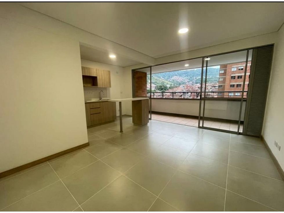 Apartaestudio en venta Antioquia Itagüí Itagüí 60 m2 Habitaciones 2 Baños 2 Garajes 1 Precio $495000000
