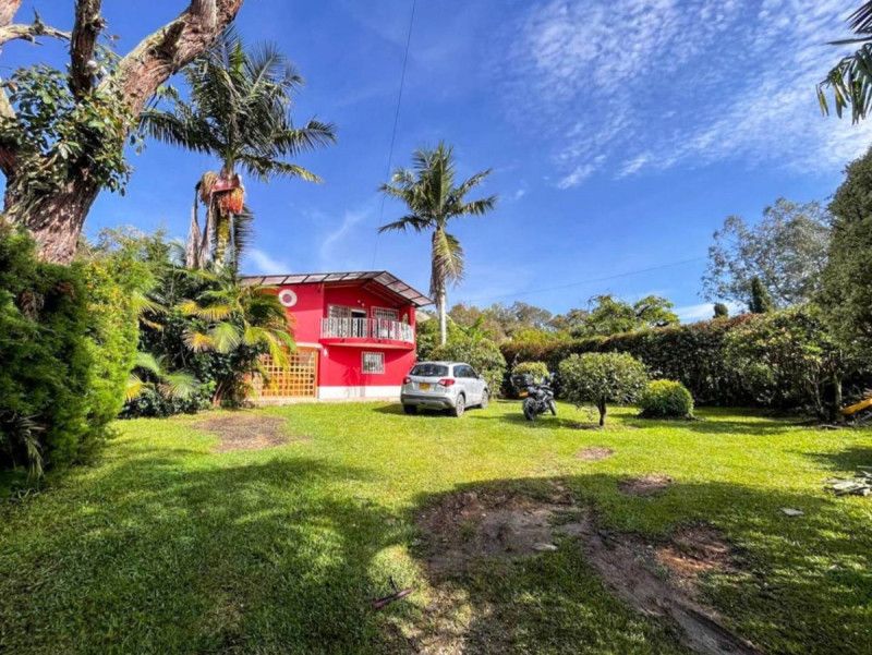 Finca en venta Antioquia Rionegro Centro 170 m2 Habitaciones 3 Baños 3 Garajes 1 Precio $1200000000