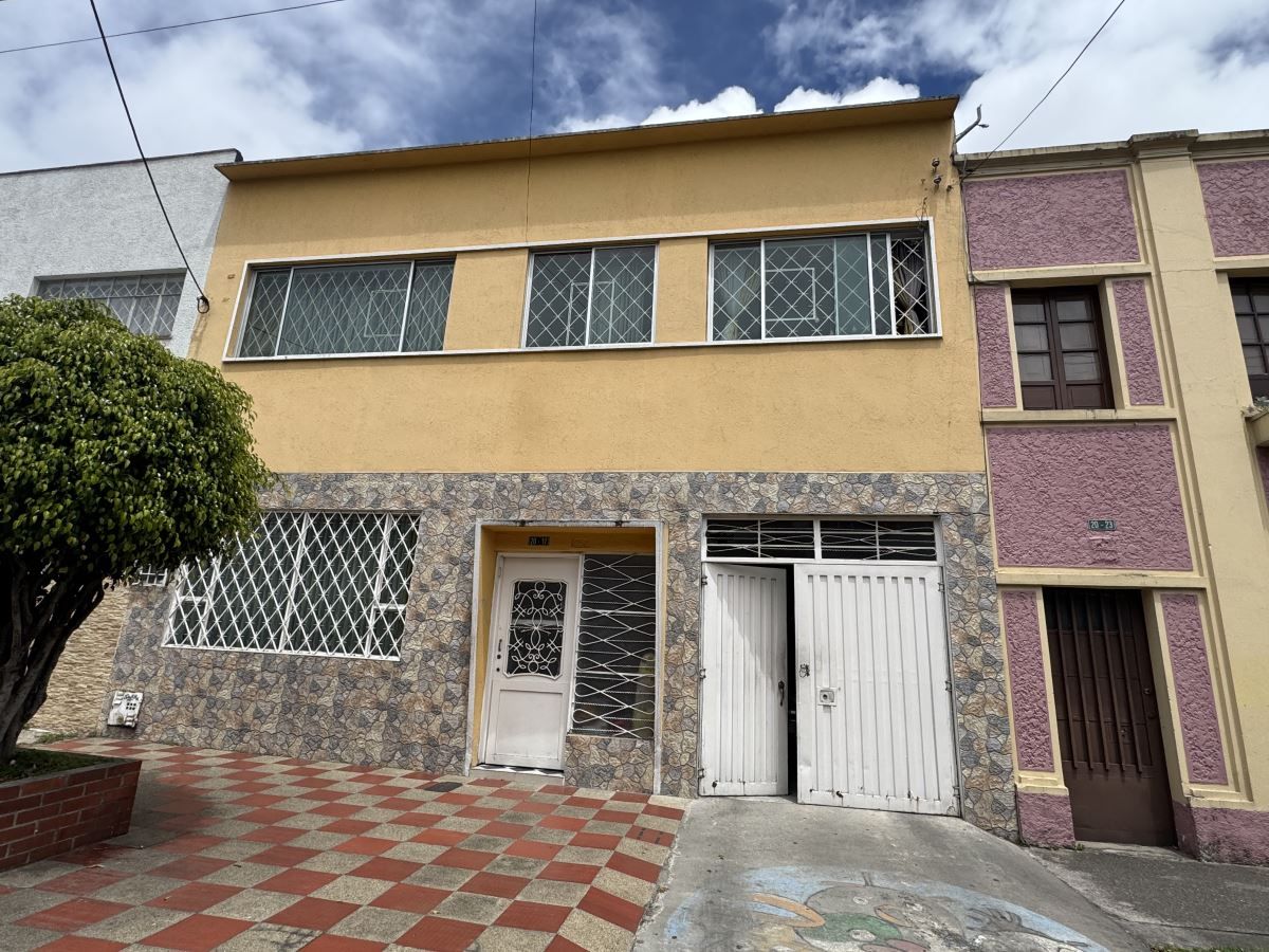 Casa en arriendo Cundinamarca Bogotá Baquero 181 m2 Habitaciones 4 Baños 4 Garajes 1 Precio $4500000