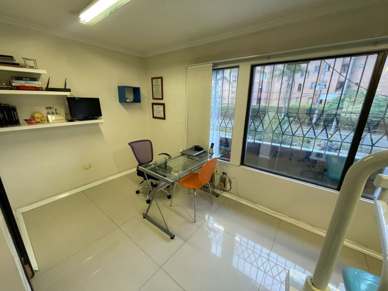 Oficina en arriendo Antioquia Medellín San Bernardo 30 m2 Habitaciones 0 Baños 1 Garajes 0 Precio $2500000