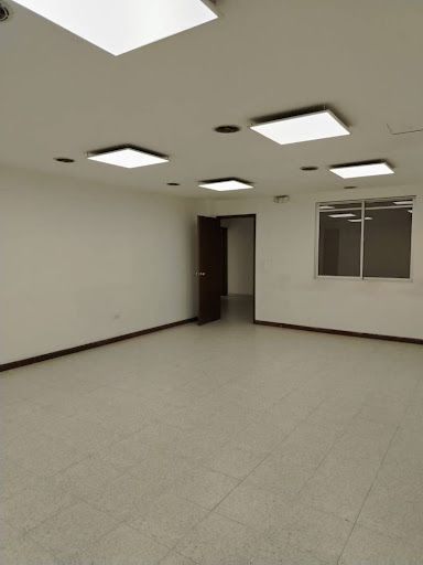 Edificio en arriendo Cundinamarca Bogotá Santa Teresita 860 m2 Habitaciones 0 Baños 4 Garajes 12 Precio $17000000
