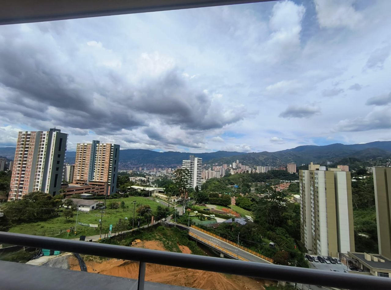 Apartamento en arriendo Antioquia La Estrella Ancón San Martín 70 m2 Habitaciones 3 Baños 2 Garajes 1 Precio $2700000