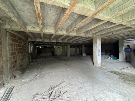 Local en arriendo Caldas Manizales San Jorge 214 m2 Habitaciones 0 Baños 2 Garajes 8 Precio $4500000