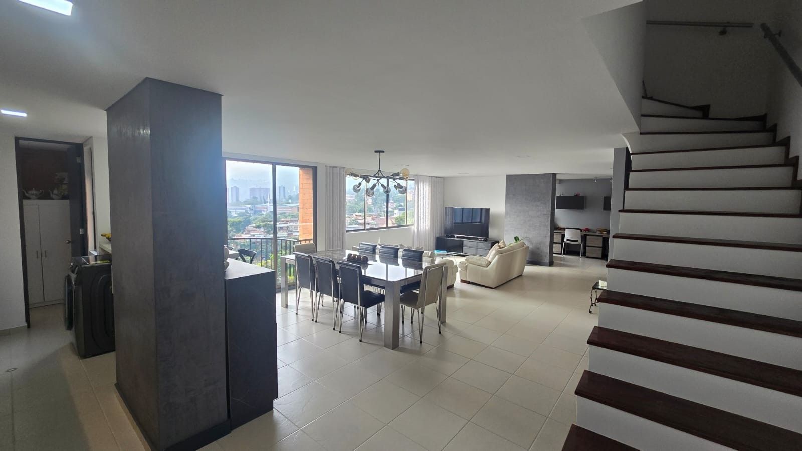 Apartamento en venta Antioquia La Estrella Santa Catalina 191 m2 Habitaciones 3 Baños 3 Garajes 2 Precio $1050000000