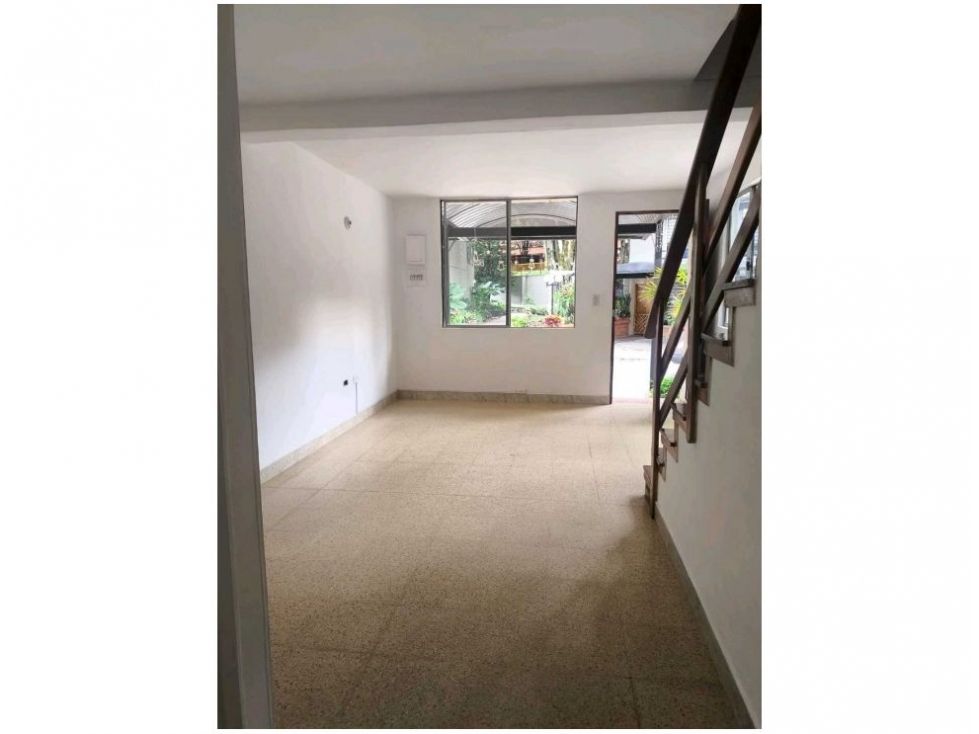 Casa en venta Antioquia Medellín La Gloria 86 m2 Habitaciones 4 Baños 3 Garajes 2 Precio $570000000