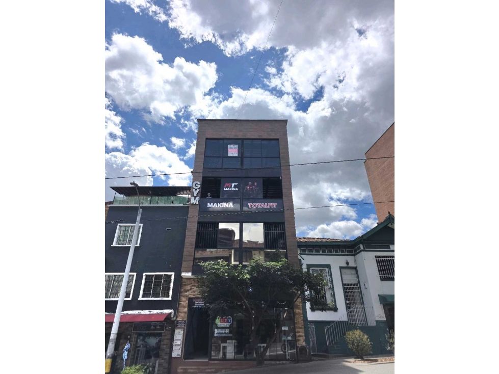 Local en arriendo Antioquia Medellín Caicedo 160 m2 Habitaciones 0 Baños 1 Garajes 0 Precio $5800000