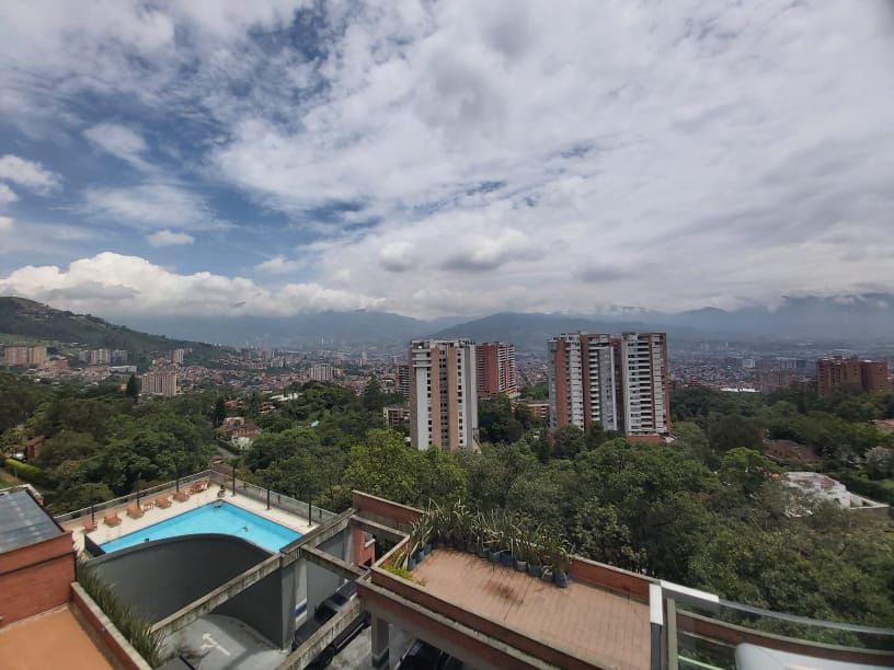 Apartamento en arriendo Antioquia Envigado Envigado 122 m2 Habitaciones 3 Baños 4 Garajes 2 Precio $5950000