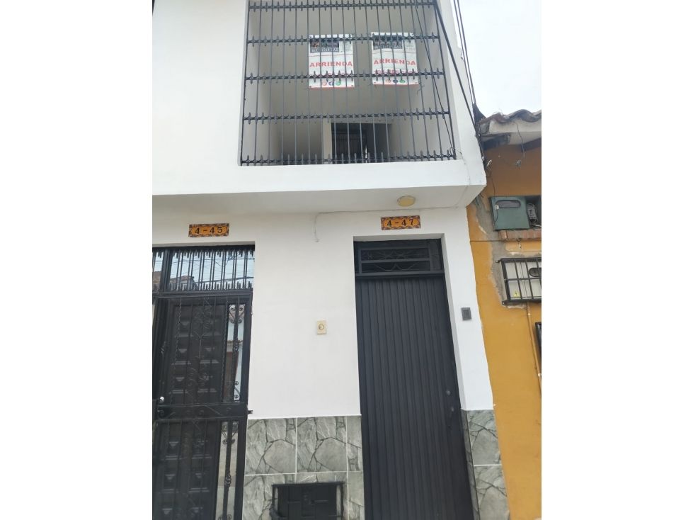 Apartamento en arriendo Valle Del Cauca Cali San Pedro 146 m2 Habitaciones 3 Baños 2 Garajes 0 Precio $2000000