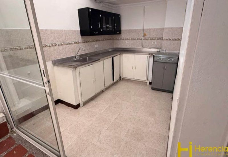 Casa en arriendo Antioquia Itagüí Calatrava 120 m2 Habitaciones 6 Baños 3 Garajes 1 Precio $3500000
